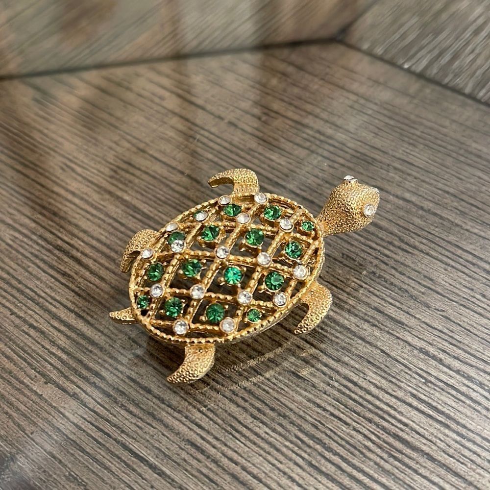 Vintage Lisner Rhinestone Turtle Pin - Picture 16 of 16